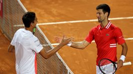 Sonego esalta il Foro Italico: impresa sfiorata contro Djokovic