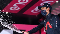 Bernal, maglia rosa tra le lacrime: "Emozione unica"