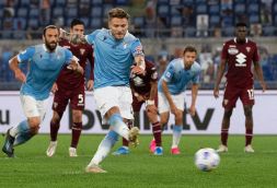 Volano gli stracci tra Immobile e Cairo, bufera anche sul web