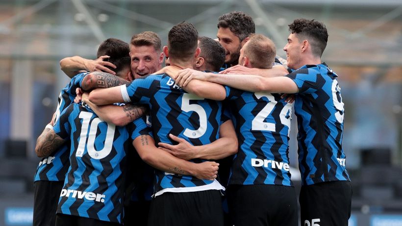 Serie A, l'Inter festeggia lo scudetto con una goleada