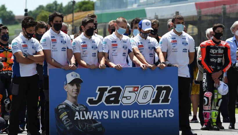 MotoGP, sui social la gara non conta: le lacrime del web