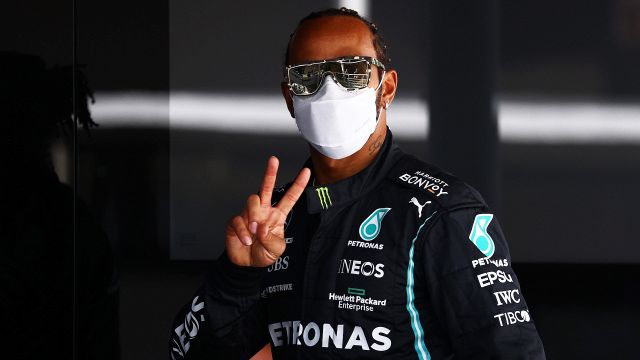 Hamilton: "Con Verstappen decideranno errori, affidabilità e giri più veloci"