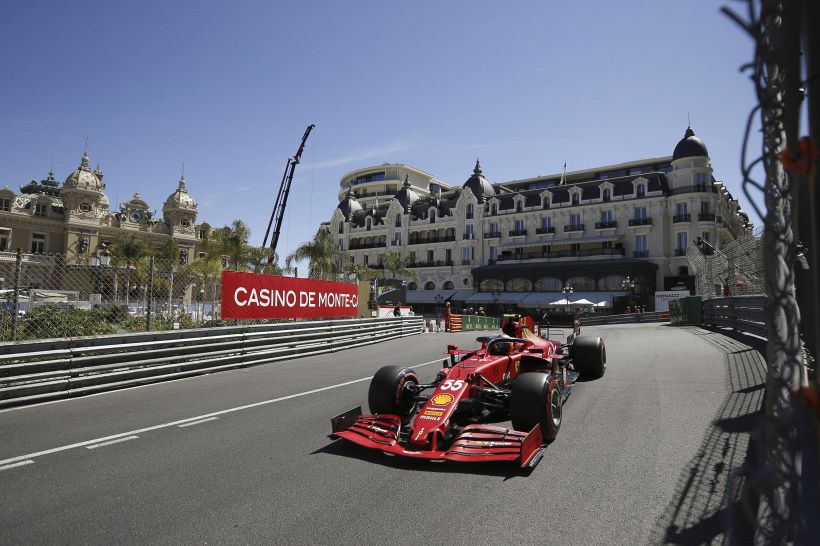 F1, favoriti Monaco: sogno Ferrari nel duello Hamilton-Verstappen