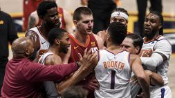 Suns, notte da sogno: sweep ai Nuggets, Jokic espulso