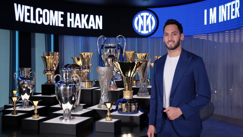 Inter, Calhanoglu parla già da nerazzurro: la sua promessa ai tifosi