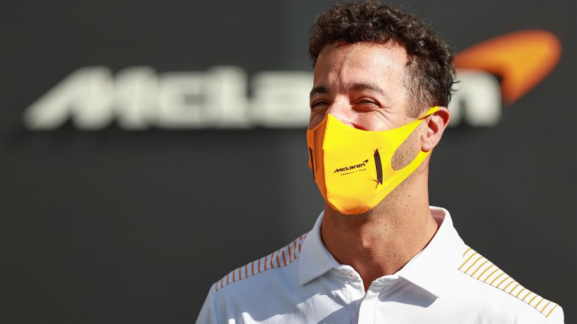 Ricciardo: "Sainz mi ha spinto al limite"