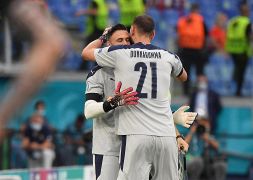 Gigio Donnarumma nel mirino del web: "E' solo l'antipasto"