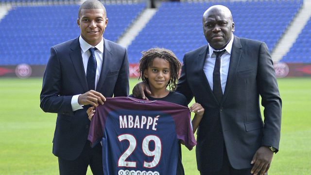 Mbappé junior rinnova col PSG: il fratello di Kylian firma fino al 2024
