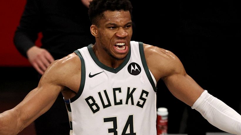 NBA Finals: gara 5 ai Bucks, Antetokounmpo vede l'anello