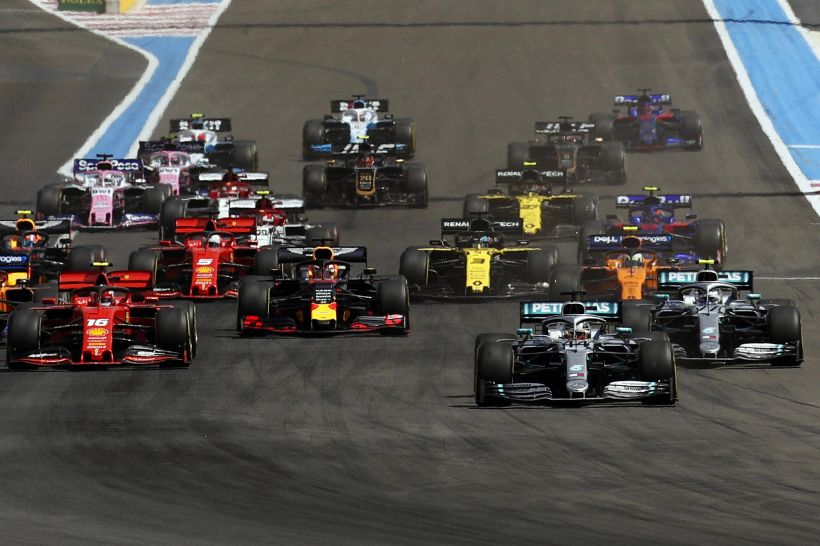 Gp Francia: Verstappen brucia Hamilton nel finale. Flop Ferrari