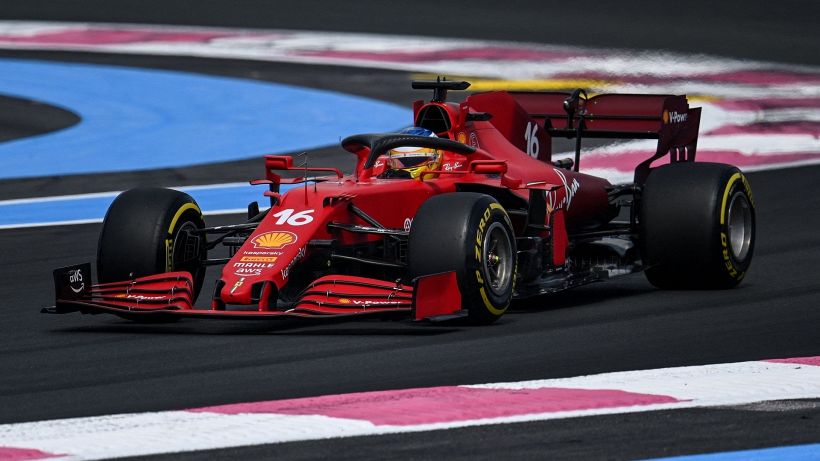 F1, Gp Francia: Mercedes davanti nelle libere, Ferrari in ritardo
