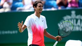 Sonego al terzo turno di Wimbledon cedendo un set