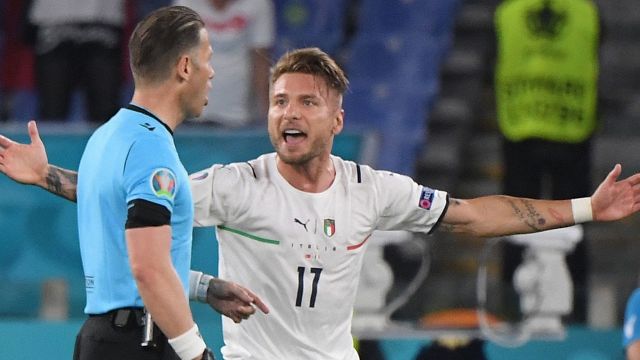 Euro 2020, la moviola di Turchia-Italia: furia Azzurri contro l'arbitro