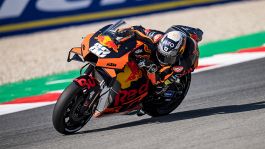 Motogp, Oliveira no limits: "Perfetti, possiamo andare forte ovunque"