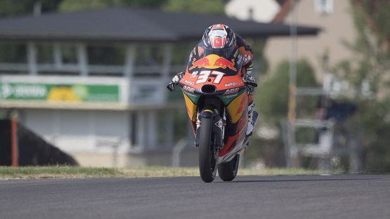 Moto 2, test Portimao: Acosta mette tutti in fila nel day 3