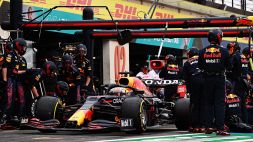 F1, slitta l'introduzione dei pit stop rallentati