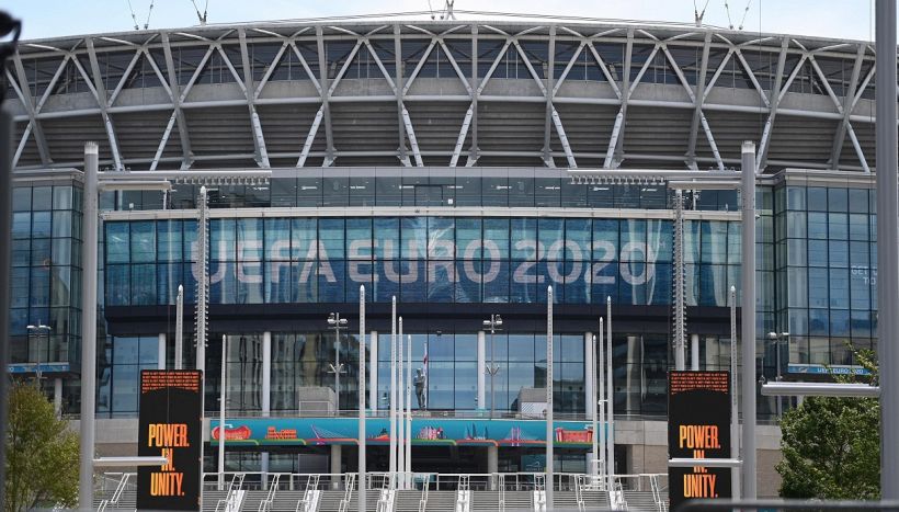 Italiani esclusi dalle Final four di Euro 2020, tifosi contro l'Uefa