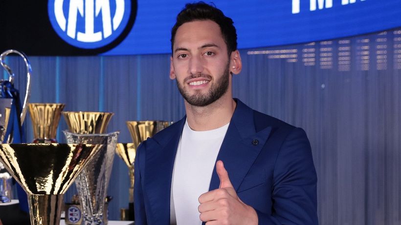 Inter, Hakan Calhanoglu manda una frecciata al Milan