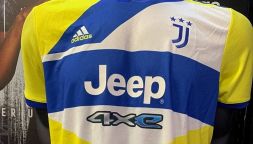 Juve, sul web le foto della maglia che indigna i tifosi