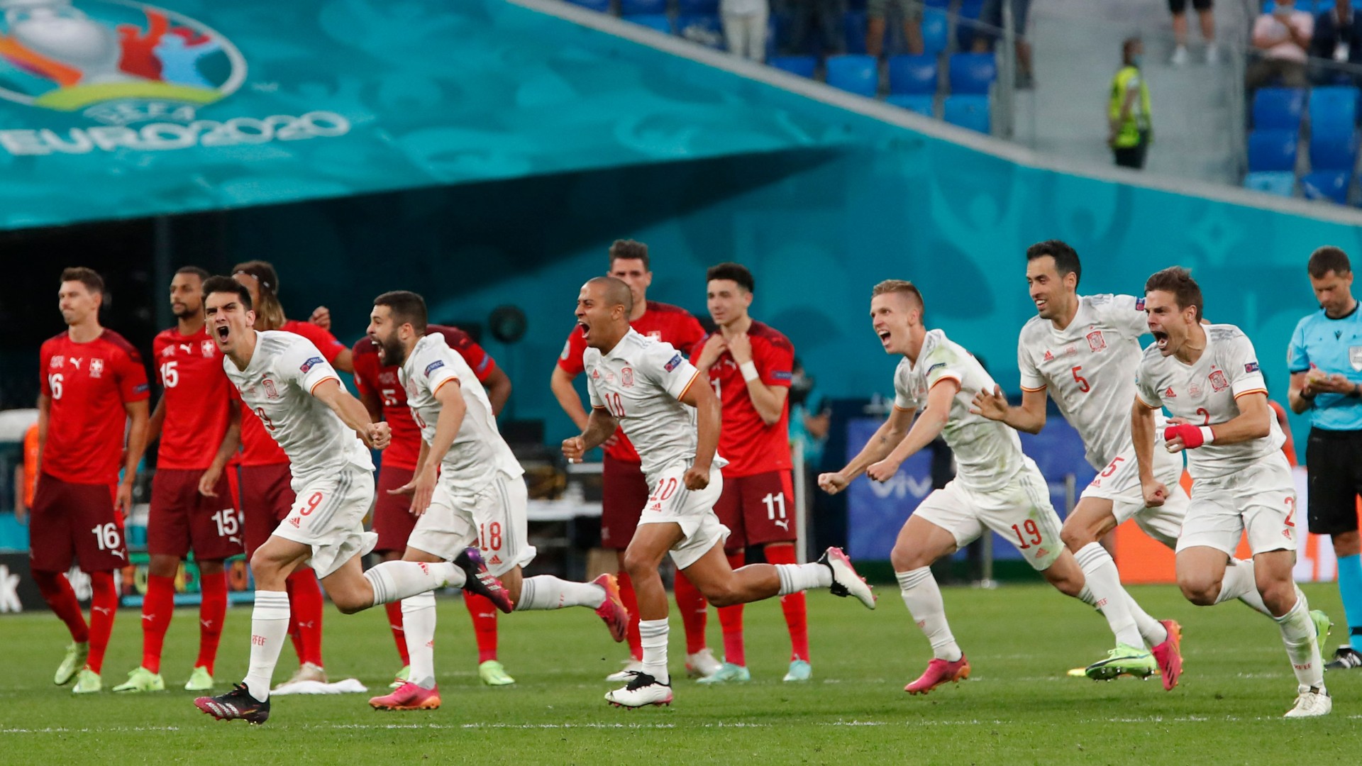Euro 2020, la Spagna batte la Svizzera ai rigori: le foto