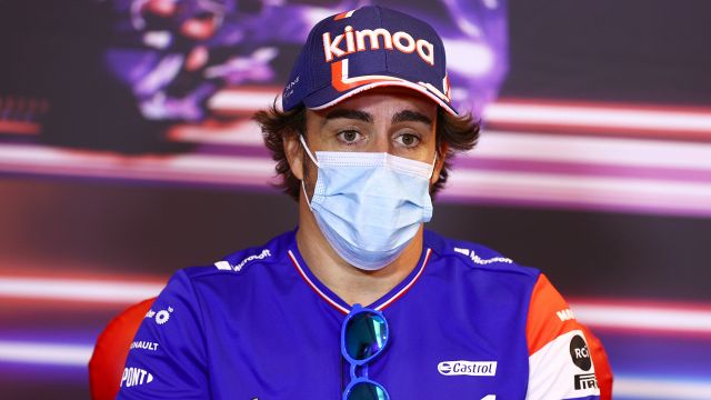 F1, Alonso boccia l'elettrico: "Spero di no, sono un romantico"