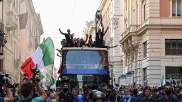 Euro 2020, i festeggiamenti degli Azzurri per Roma: le foto