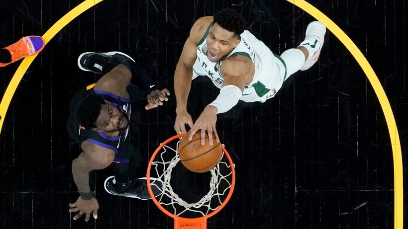 NBA, DeAndre Ayton: “Affrontare Giannis? E’ stato divertente”