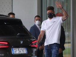 E' il Giroud-day: i tifosi hanno subito una supplica per il bomber