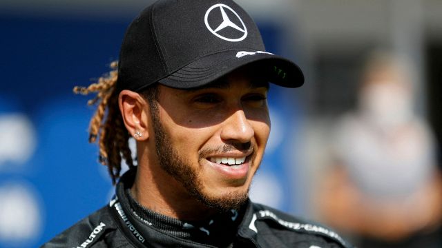 F1: Rossi applaude Hamilton per le 100 vittorie