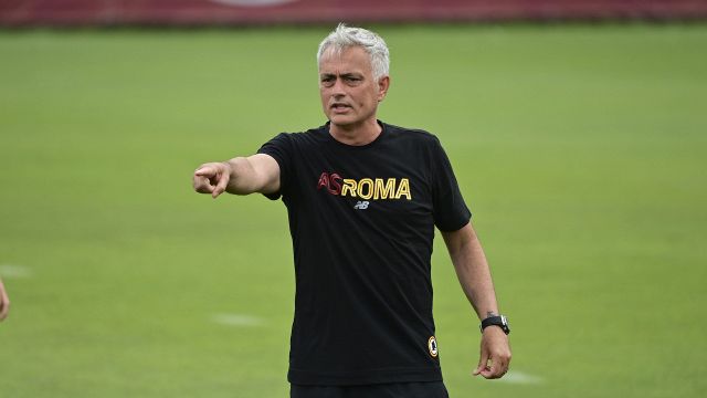 Roma, Mourinho ha scelto l’attaccante: l’entusiasmo dei tifosi