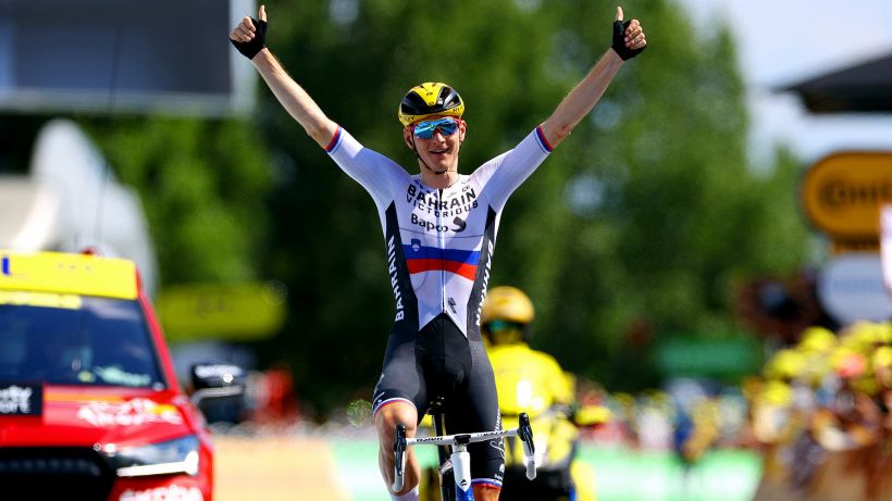 Tour de France: Matej Mohoric vince per distacco a Libourne