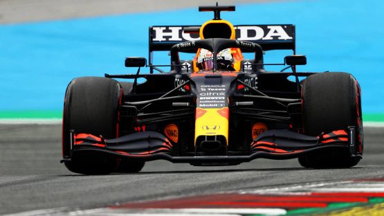 Red Bull: è salvo il motore di Max Verstappen