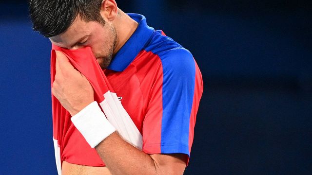 Tokyo 2020, clamoroso: Djokovic k.o in semifinale, sfuma l'oro