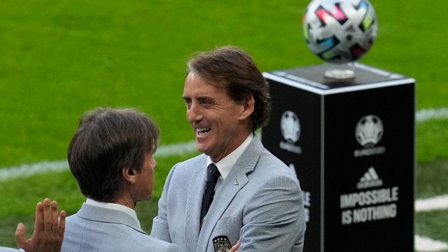 Mancini soddisfatto: "Manca ancora una bellissima sera da regalare agli italiani"