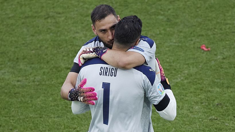 Italia, si ferma anche Sirigu