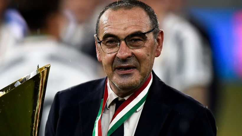 Maurizio Sarri rompe il silenzio: bordate alla Juve e a Ronaldo