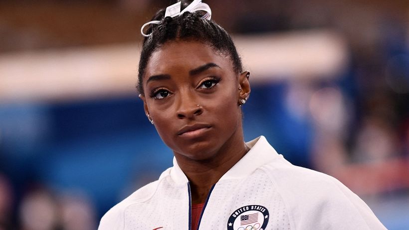 Ginnastica, medaglia negata a bambina di colore: la disgustosa vicenda che ha mobilitato Simone Biles