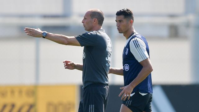 Juventus, new background on Ronaldo.  And Allegri is waiting for the last shot