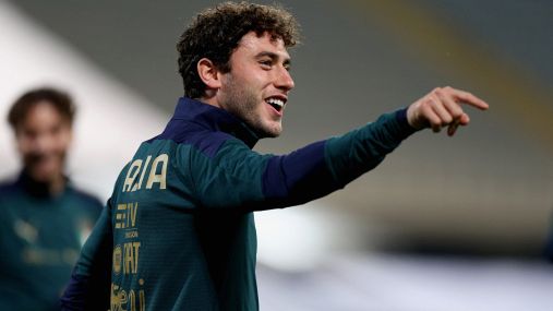 Milan, l’infortunio di Calabria in azzurro diventa un caso sui social