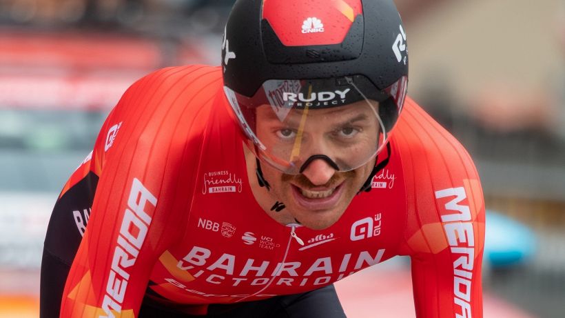 Giro di Sicilia 2022, Damiano Caruso vince sull'Etna davanti a Meintjes e Cepeda