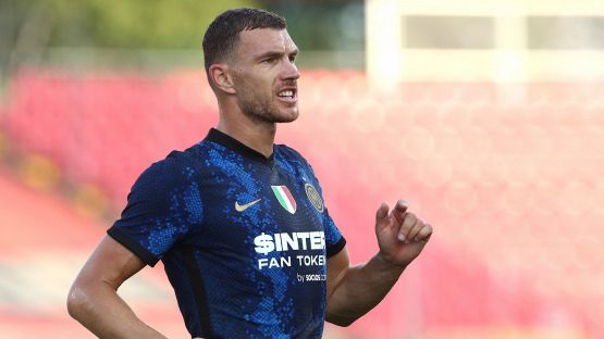 Dzeko si presenta all'Inter: "Sono sicuro che ci divertiremo"