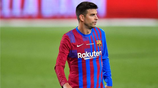 Calcio, Piqué disposto a giocare gratis per aiutare il Barcellona