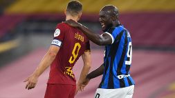 Lukaku e Dzeko in aeroporto: le parole ai tifosi di Inter e Roma