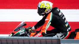 MotoGp, seconde libere bagnate: spunta Savadori