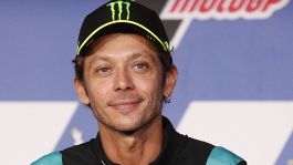 Valentino Rossi papà: la gioia dei futuri nonni Graziano e Stefania