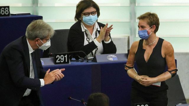 Scherma, ovazione al Parlamento Europeo per Bebe Vio