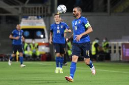 Bonucci, il gesto di arroganza scatena il web: "Sei come Cr7"