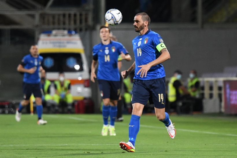 Bonucci, il gesto di arroganza scatena il web: "Sei come Cr7"