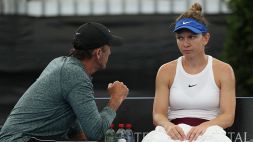 Simona Halep si separa dal suo coach Darren Cahill