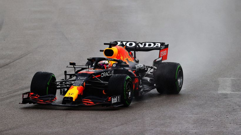 F1, Verstappen: "Avrei firmato per il secondo posto"